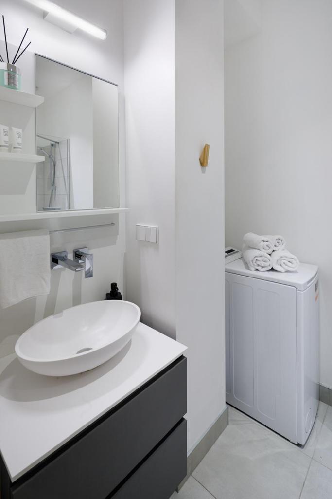 Kalnina Street Studio Apartment Riga Exterior foto